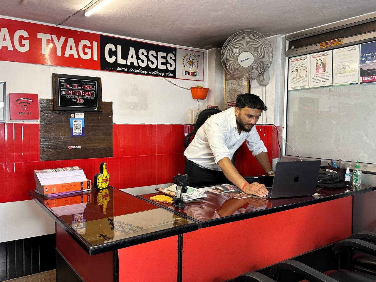 photo 6251542517187199226 y